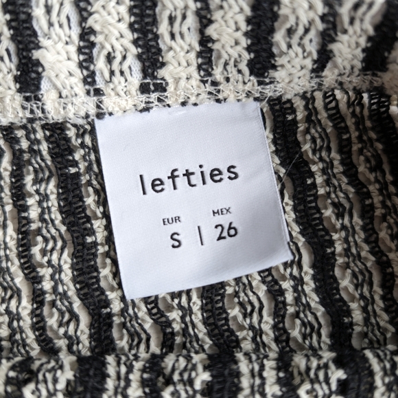 Summer shorts by Lefties - Picture 3 of 4